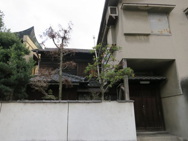 古民家って感じですかね。