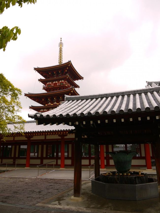 まずは手水舎でお清め