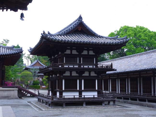 鼓楼<br /><br />鎌倉時代のもので国宝。<br />華麗な建築だと思いました。