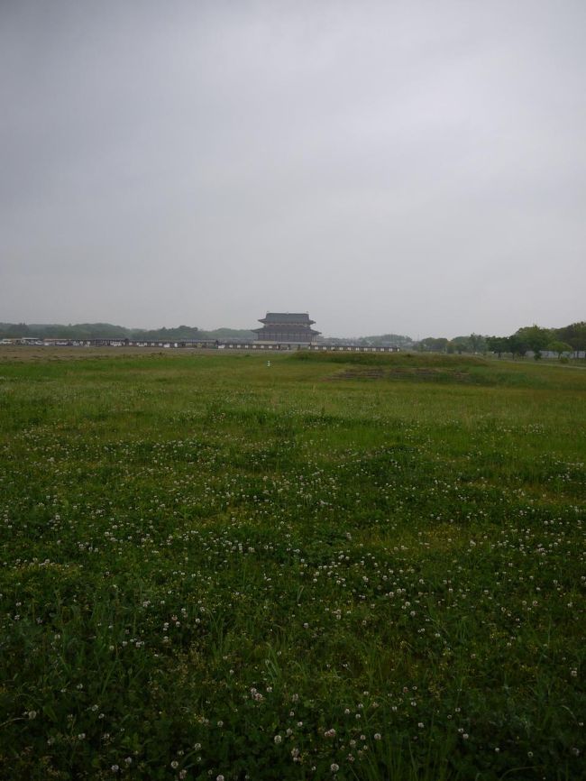 こうしてみると広いなぁ〜！！！！<br /><br />ここが昔々の王宮だったなんて・・・<br />諸行無常とはこのことでしょうか長明さん？！