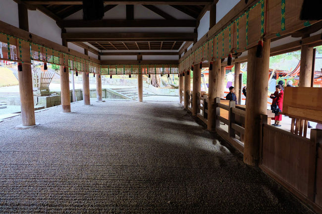 幣殿、、<br /><br />　此れで　一周<br /><br />　　出口へ、、<br /><br />　　　有り難いときに出会って特別参拝が出来ました、