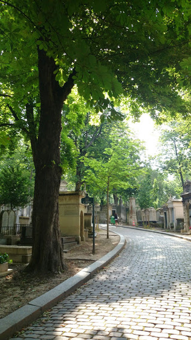 パリ２０区 ペール ラシェーズ墓地に墓参り パリ フランス の旅行記 ブログ By Zooeyさん フォートラベル