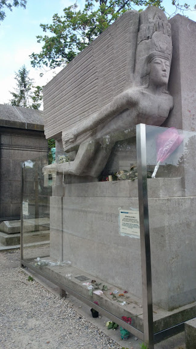 パリ20区 ペール ラシェーズ墓地に墓参り パリ フランス の旅行記 ブログ By Zooeyさん フォートラベル パリ20区 ペール ラシェーズ墓地に墓参り パリ フランス の旅行記 ブログ By Zooeyさん フォートラベル