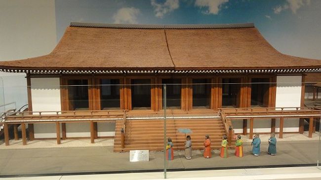 内裏正殿復元模型