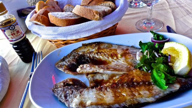 焼きたてのサバにレモンを絞って<br />持参したキッコーマンをかけて<br />おいしく食べました。