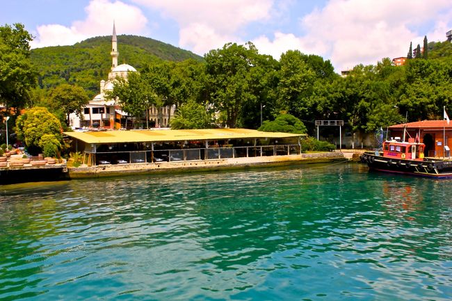 トルコ・ヨーグルトの発祥の地<br />と言われている「カンルジャ」に<br />寄港しました。<br /><br /><br />