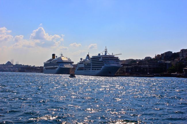 午後からは逆光になって<br />海が反射して輝いていて<br />きれいでした。