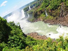 □■イグアスの滝(ブラジル側)■□

国立公園の入口で入場料を払う必要があります。


【ご注意】
ハナグマは可愛く見えますが、食い付かれて怪我する人もいますので、触ろうとはしない事