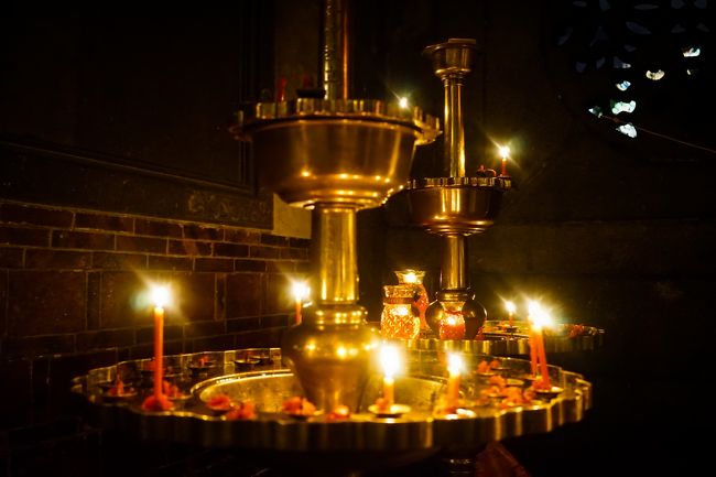 キャンドルの灯り・・<br />神秘・・・