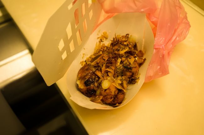 食うw<br />これうまいねw油が多いからか、揚げたこ焼きに近いけどカリカリ中トロで旨し<br /><br />しかし何故台湾グルメじゃないのw