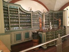 ”ドイツ薬事博物館”にきました


ハイデルベルク城内にあります
