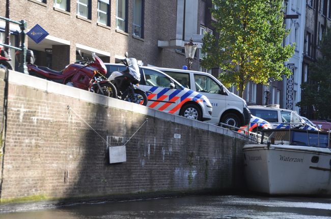 船<br /><br />「世界遺産」アムステルダム運河地区をクルーズにてお楽しみください。