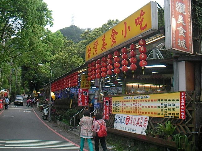 安い食堂もありました。