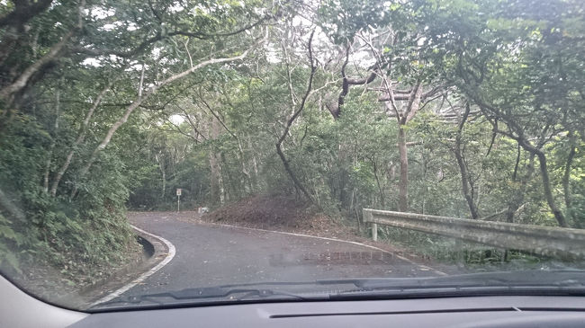 さぁ、しゅっぱーつ！！<br />酒造に向かおうとしたら、一方通行の山道へ…