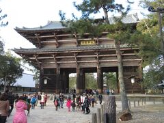 東大寺　南大門。