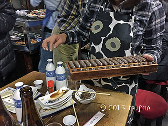 お勘定は店員さんが、五つ玉のそろばんでパチパチ…。 <br />こういうところも渋いわぁ!! <br />ちなみに料金は４，０００円迄でした。 <br />料理や酒の味はそれ程ではないが…。 <br />この雰囲気が何よりものこの店の味だやねぇ。 <br /><br />