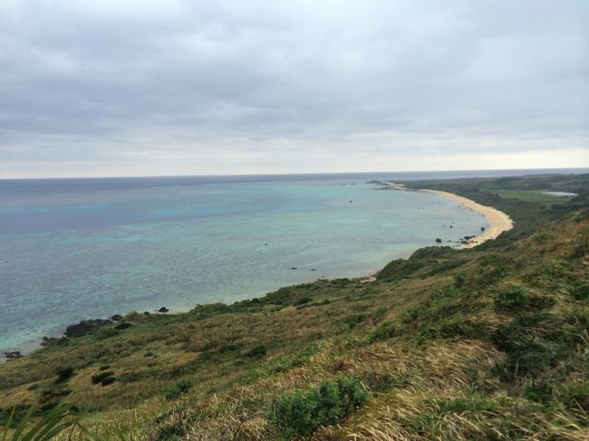 曇っていてもこれなのです。この辺のビーチはだれも泳がないんですって。もったいないけど、だからこそ美しいのでしょう。<br />