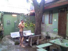 バーンチャンタブリーサウナ
ラオスには入浴の習慣はないが、薬草を燻したサウナがある。