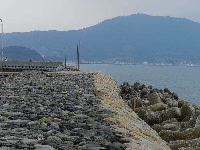 殿様波止は慶長8年（1603年）に父、黒田孝高（如水）が造ったものを1618年に長政が補修したといわれています。