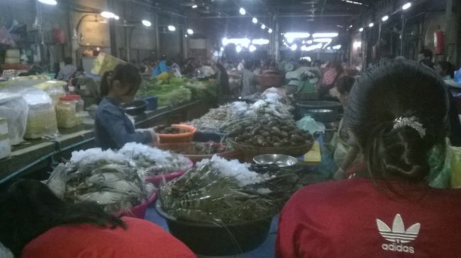 オルード・マーケットの海鮮の売り場です｡