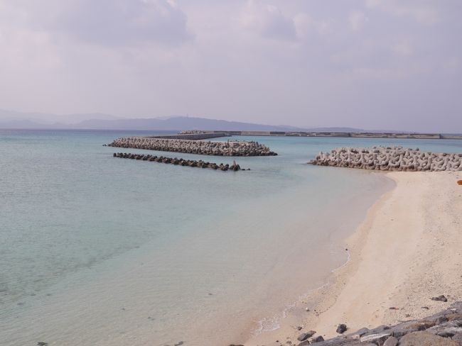 小中学校前の浜。