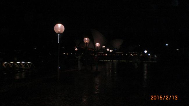 レストランから見た街の夜景。