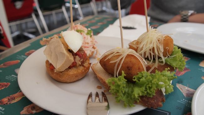 こうなりゃヤケなので食べまくってやるぜ！<br /><br />満腹になったらホテルで荷物をピックアップして空港へ。