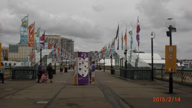 シーライフシドニー水族館を後にして、しばしダーリングハーバーを散策。