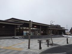 平泉駅に到着。
大きくはないけれど、シックで格好いい駅です。