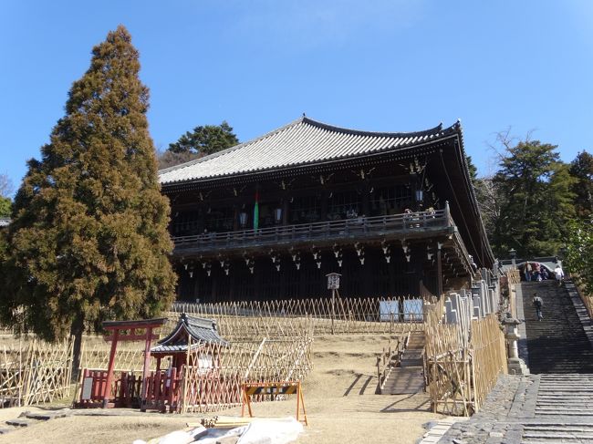 12時15分<br /><br />二月堂に到着です。<br />お水取りの準備がされています。