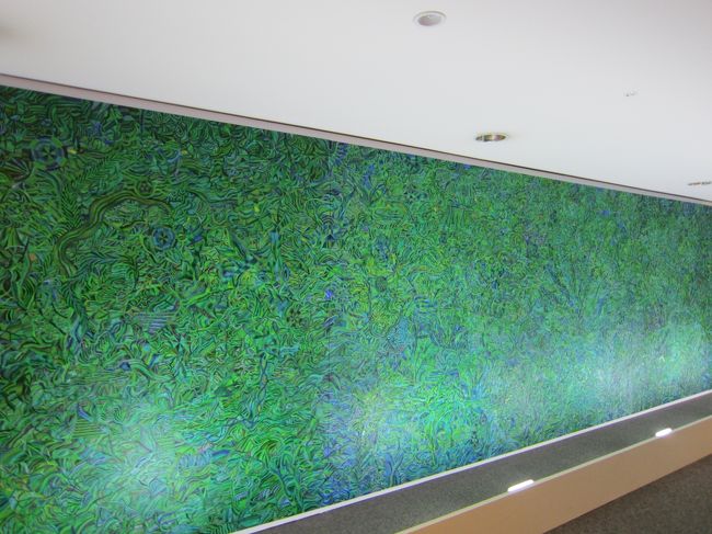 ⑫坂本和也<br />壁一面に広がってます。