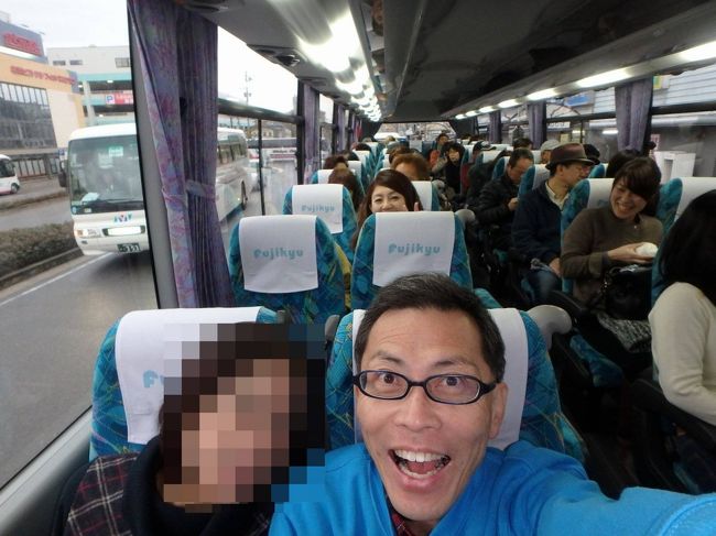 カニ食べ行こう〜は大人気<br /><br />今日のツアーはバス2台だって