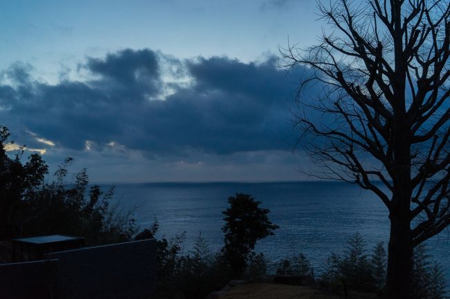 さて飲んで寝たら朝親父に起こされましたw<br />自分で起きて朝日見るつもりだったのにw<br /><br />寝過ごしたw<br />