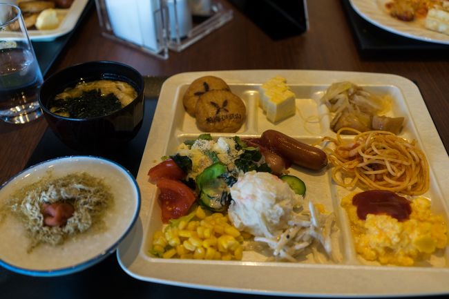 少し待って・・・・朝食(ﾟ∀ﾟ)！<br /><br />出来るだけお洒落に少量で盛ったつもり（´-`）・・・・