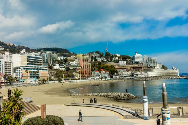 小さな砂浜もあるから少し遊べるぜ---(´∀｀)<br />リア充多いぜ---(´∀｀)