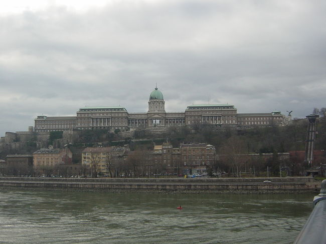 ヨーロッパらしい天気ですね。