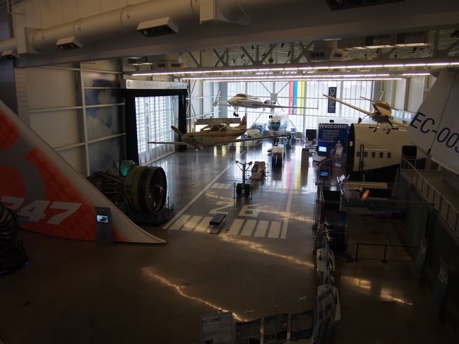 とりあえずミュージアムは横目に屋上にいきます！！<br />飛行機のランディングが見たかったのですが・・・<br />