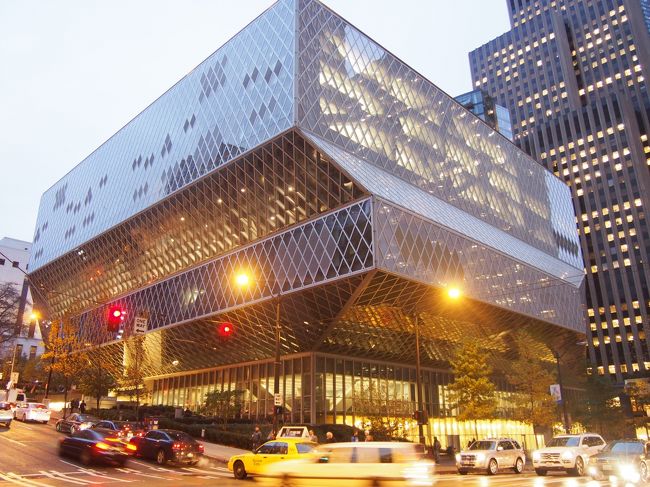 シアトルの中央図書館。