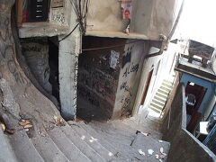 ★☆リオデジャネイロの.....九龍城☆★


どんどん、歩いて、下りていきます......