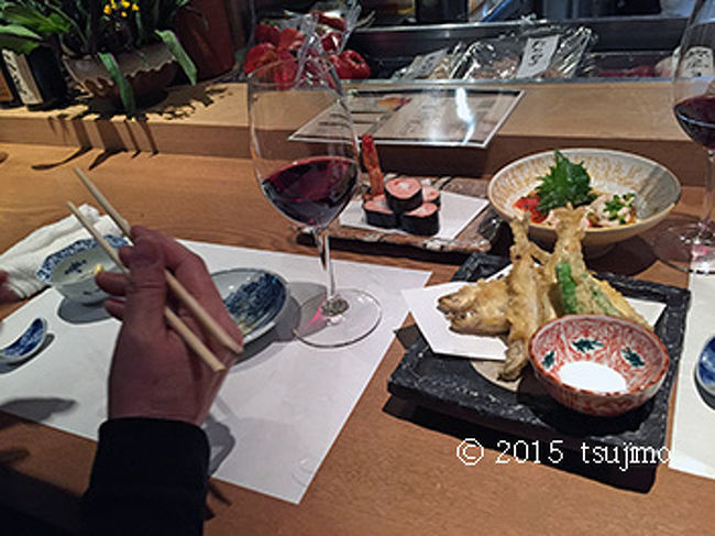 ここには料理の値段を書いたメニューは一切ありません。 <br />カウンター上の大皿料理を見て注文します。 <br />もちろんお値段なし。 <br />怖いわぁ!! <br />食べログの評価。 <br /><br /><br />