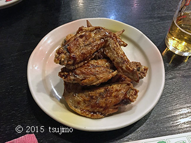 名古屋Ｂ級グルメ、幻の手羽先。 <br />甘辛いタレにコショウをきかせたピリ辛味。 <br />ビールに良くあう!! <br />けど…、正直なところ「身が少なくて、骨ばっかり」。 <br />