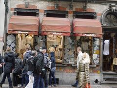 レース店「ロココ」