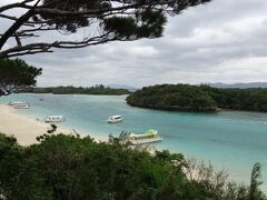 海の色がとても綺麗です。晴れていたらさらに美しいのでしょうね。