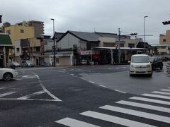 明石焼きの有名店「本家きむらや」お昼時で此処も結構な行列ができていました。