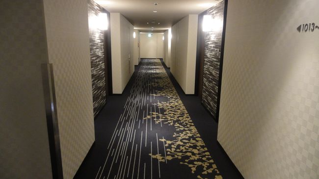 廊下など、金沢らしい設えに目が留まります。