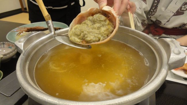 初めに蟹みそが投入されます。