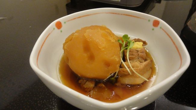 宿の名物「肉じゃが」です。<br />cobちゃんは満腹らしく食べられませんでした､､､