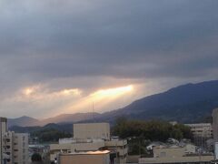 橿原ロイヤルホテルで迎えた三日目の朝です。

とてもお天気が良さそうです。

