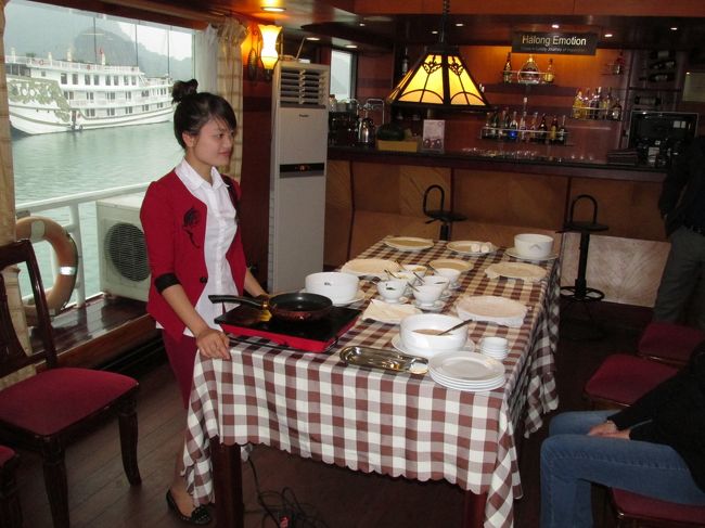 Cooking class by chef cook<br /><br />揚げ春巻きを作ります