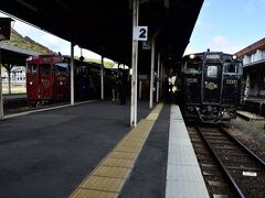 というわけで・・・
いさぶろう1号に乗って吉松駅に到着した後、特急はやとの風1号に乗って引き続きJR肥薩線の旅を続けます